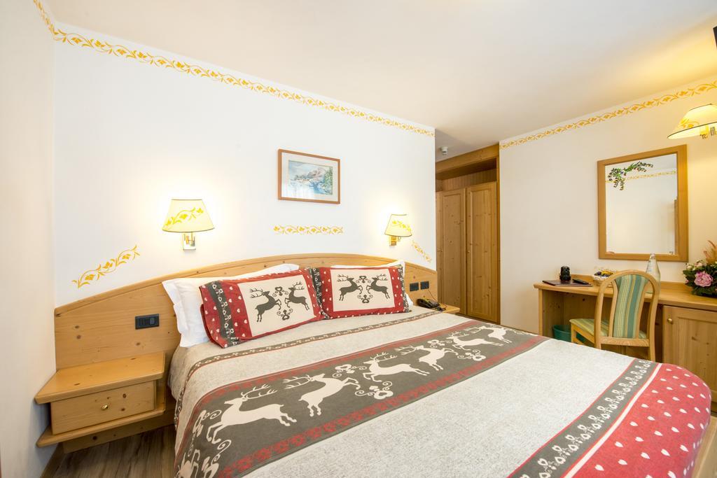 Hotel Villa Rosella Park & Wellness Canazei Exteriér fotografie