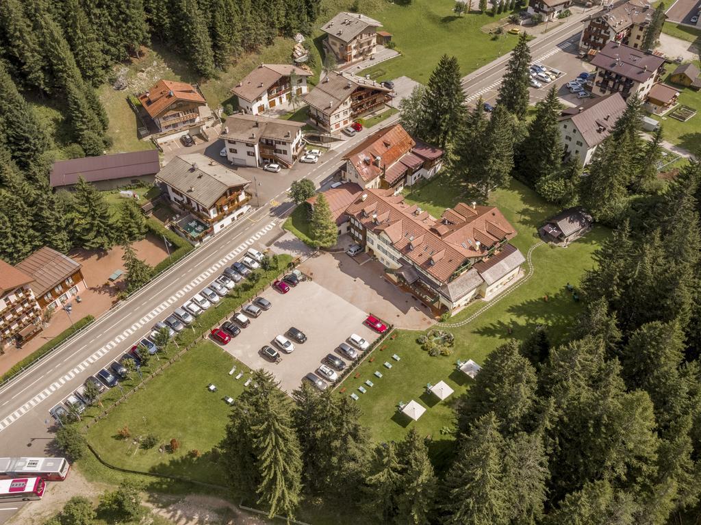 Hotel Villa Rosella Park & Wellness Canazei Exteriér fotografie