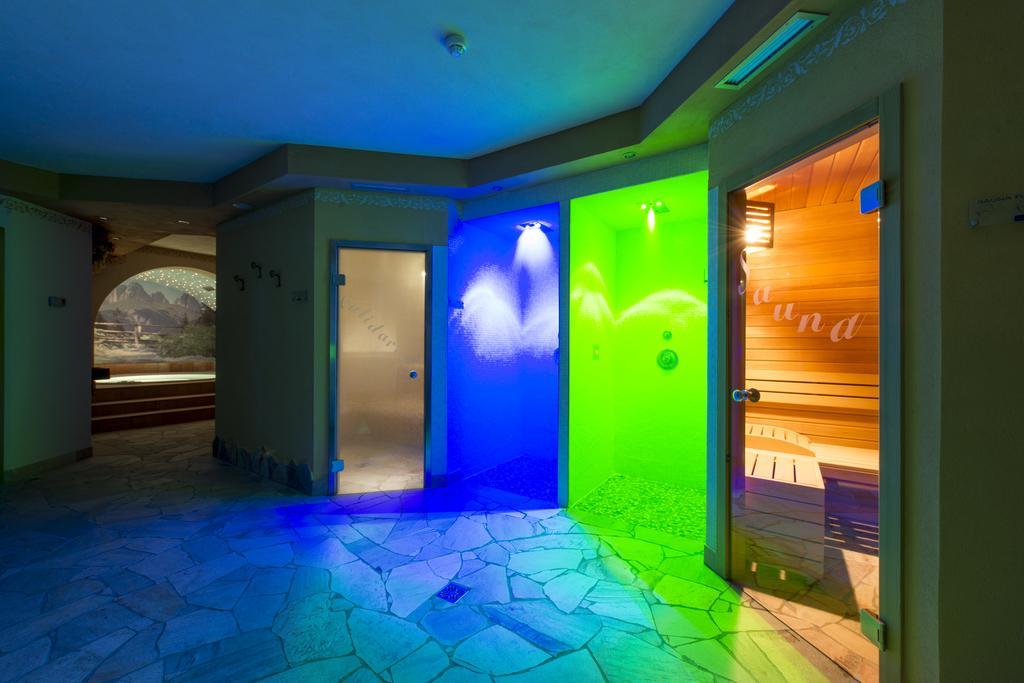 Hotel Villa Rosella Park & Wellness Canazei Exteriér fotografie